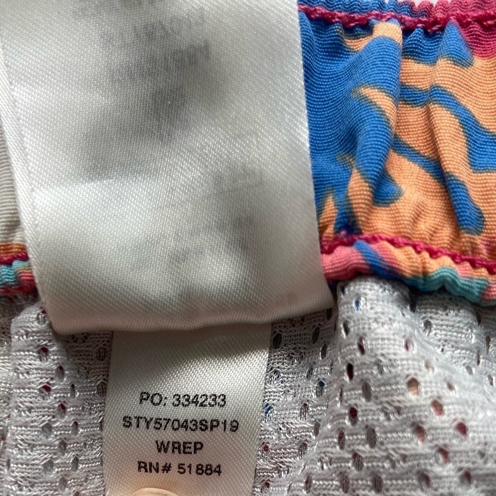 Patagonia Barely Baggies Shorts Waratah Pink Reef 2.5” Sz XL Outdoor Preppy - Picture 8 of 12